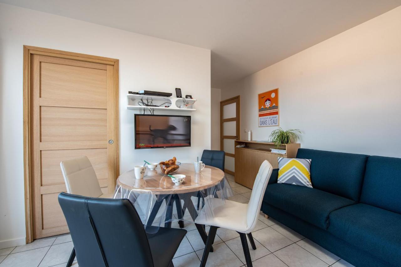 Vue Mer ! Appartement Pour 4 莱萨布勒-多洛讷 外观 照片