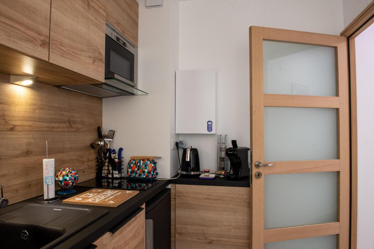 Vue Mer ! Appartement Pour 4 莱萨布勒-多洛讷 外观 照片