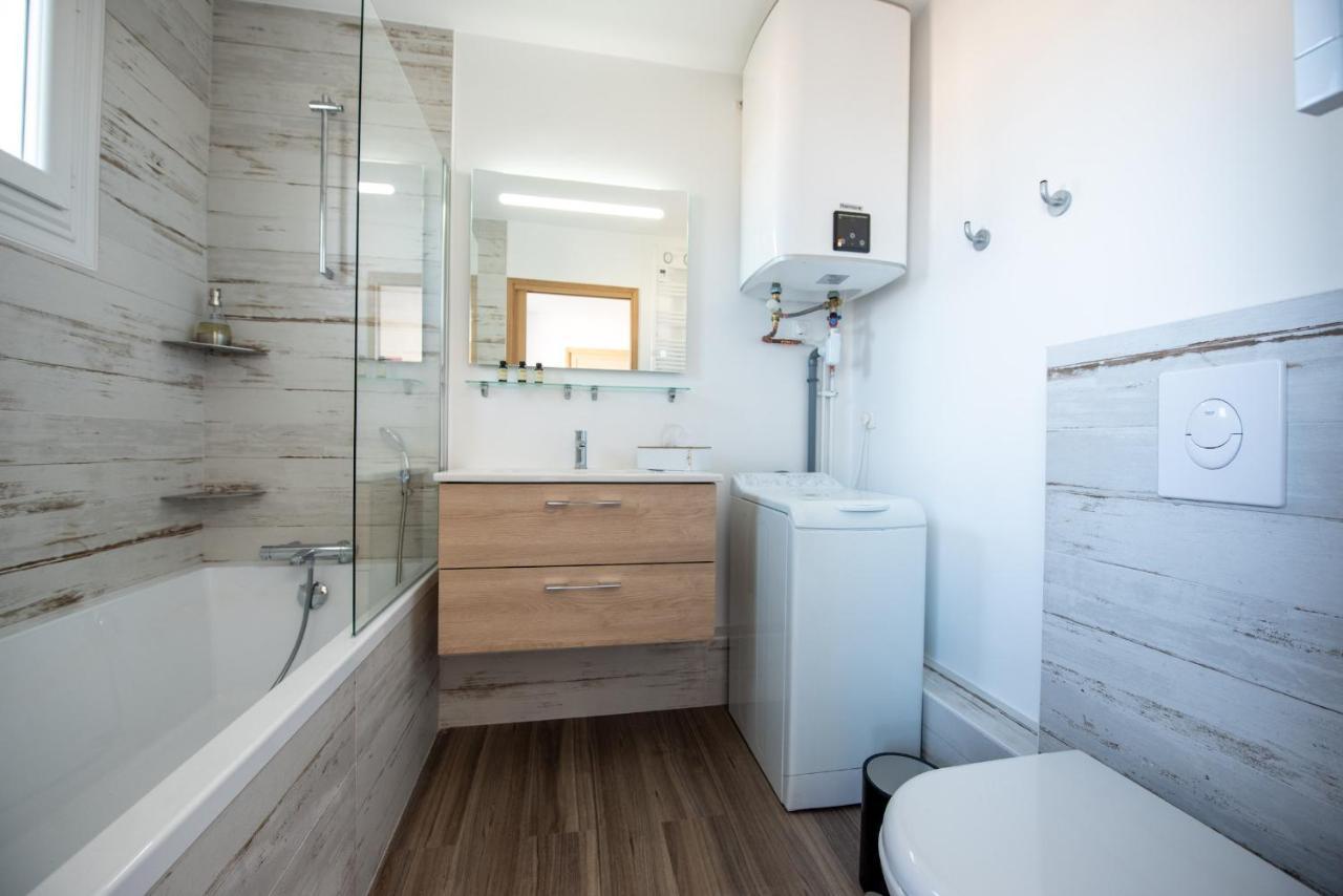 Vue Mer ! Appartement Pour 4 莱萨布勒-多洛讷 外观 照片